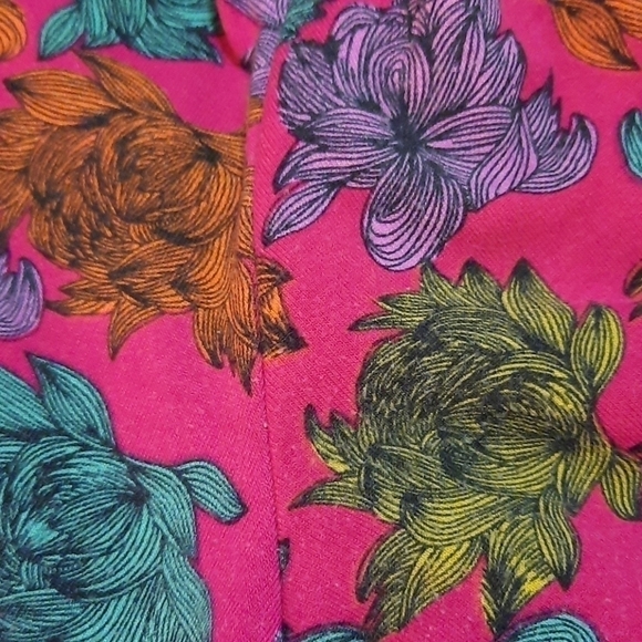 LULAROE Top - Picture 5 of 5